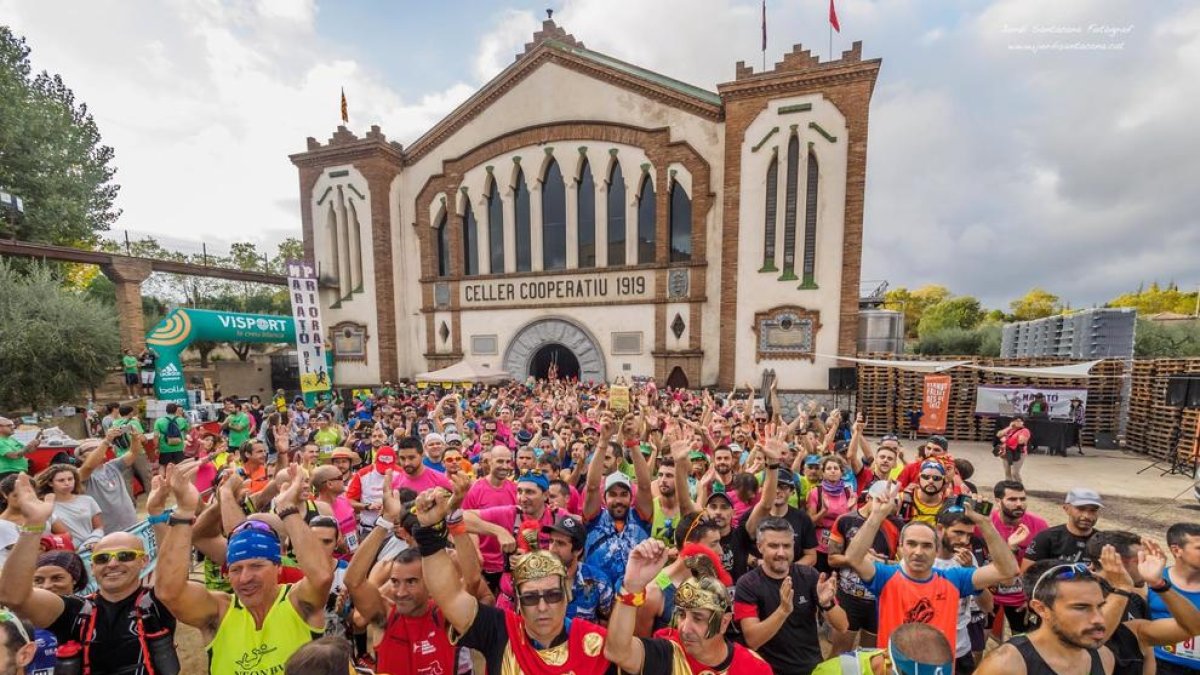 Deporte, vino del Priorat y mucha juerga