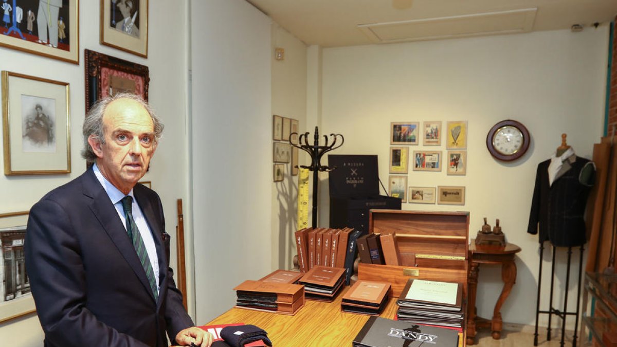 La sastreria Queralt tanca i posa fi a 110 anys d'història del comerç reusenc