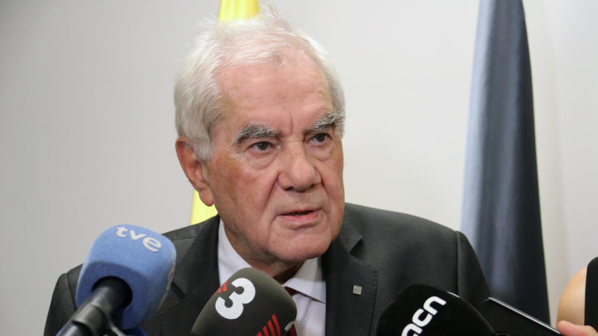 El gobierno español recurre al TSJC la reapertura de las delegaciones de la Generalitat en el exterior