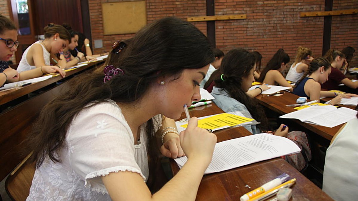 Les proves d'aptitud per estudiar magisteri es faran abans de la selectivitat