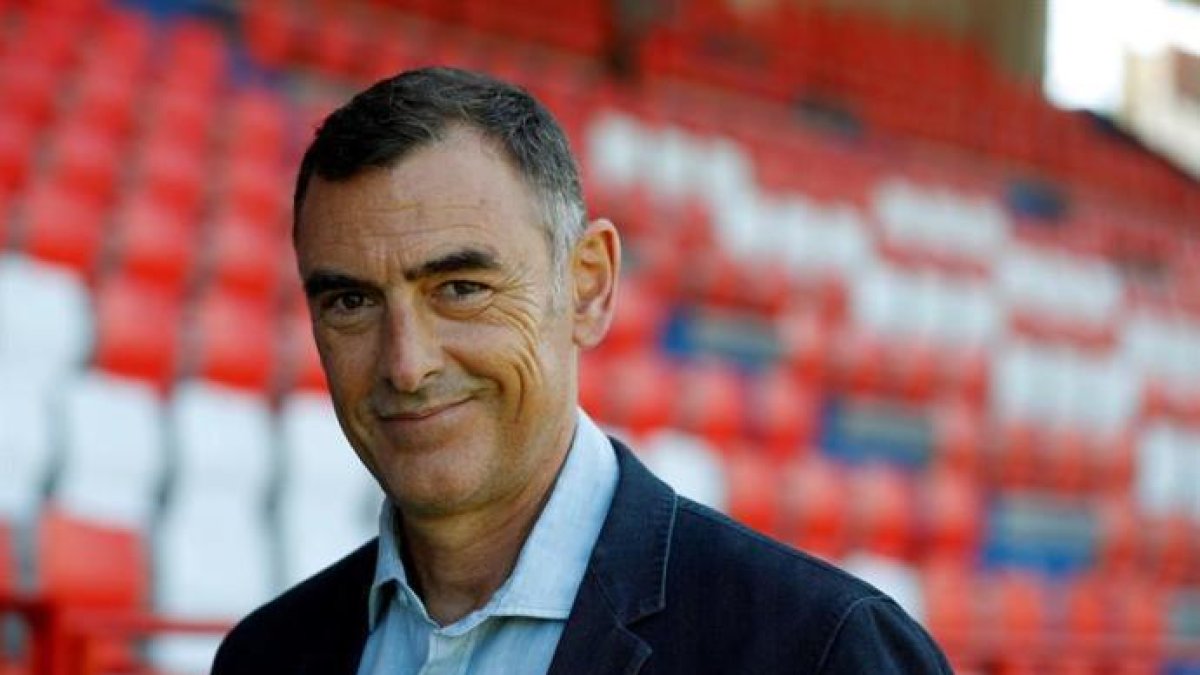 El Lugo destitueix Javi López