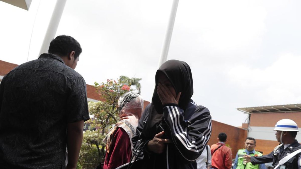 Un avión de Lion Air se estrella con 188 pasajeros en el mar de Java, en Indonesia