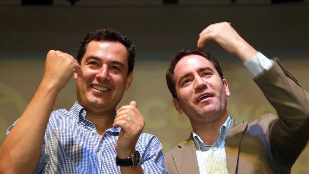 García Egeo: «A Susana Díaz tan sólo le falta ponerse el lazo amarillo e ir a ver a Tuesta»