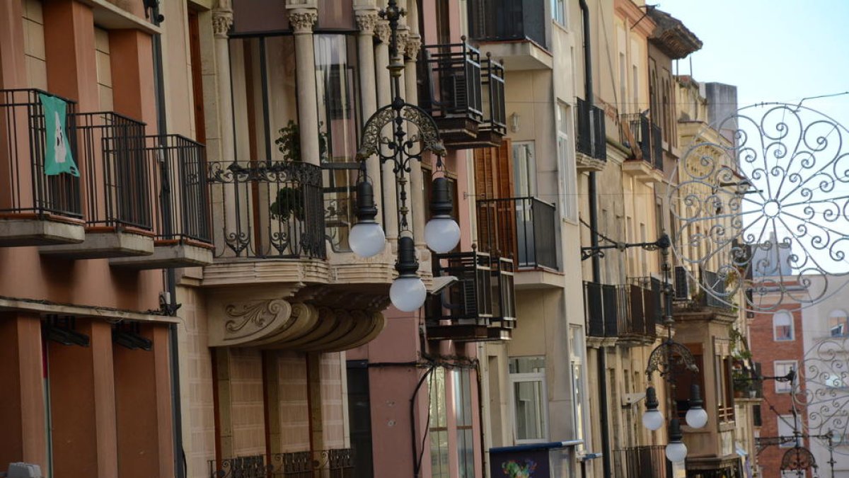 L'Ajuntament de Tarragona renova l'enllumenat del carrer Unió
