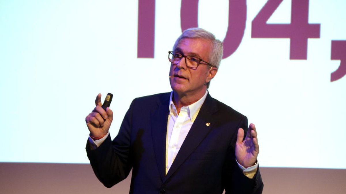 Ballesteros insta el PDeCAT i ERC a aprovar els comptes de l'Estat per «pal·liar els greus problemes» del Govern