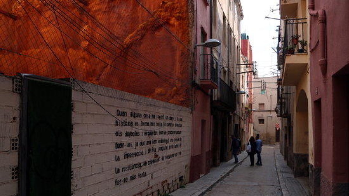 Valls consensúa las líneas estratégicas para revitalizar el Barri Antic durante la próxima década