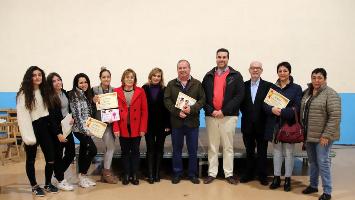 La tienda Escair gana el 8º Concurso de Escaparates Navideños de Rueda