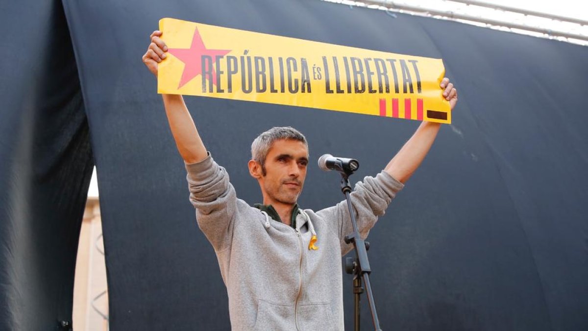 Roger Español, que perdió el ojo el 1-O, explicará su experiencia en el Vendrell