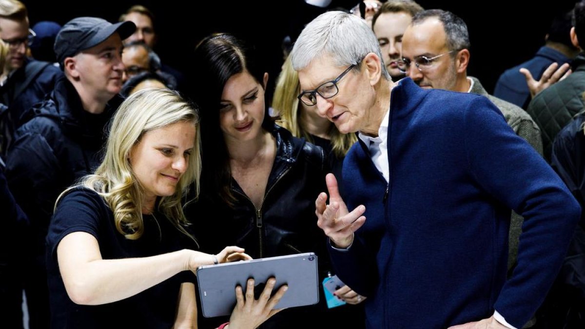 MacBook i iPad amplien i milloren les seves pantalles seguint el legat de l'iPhone