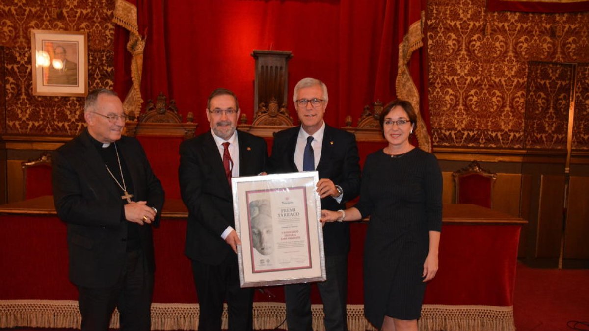 La Associació Cultural Sant Fructuós recibe el Premio Tàrraco