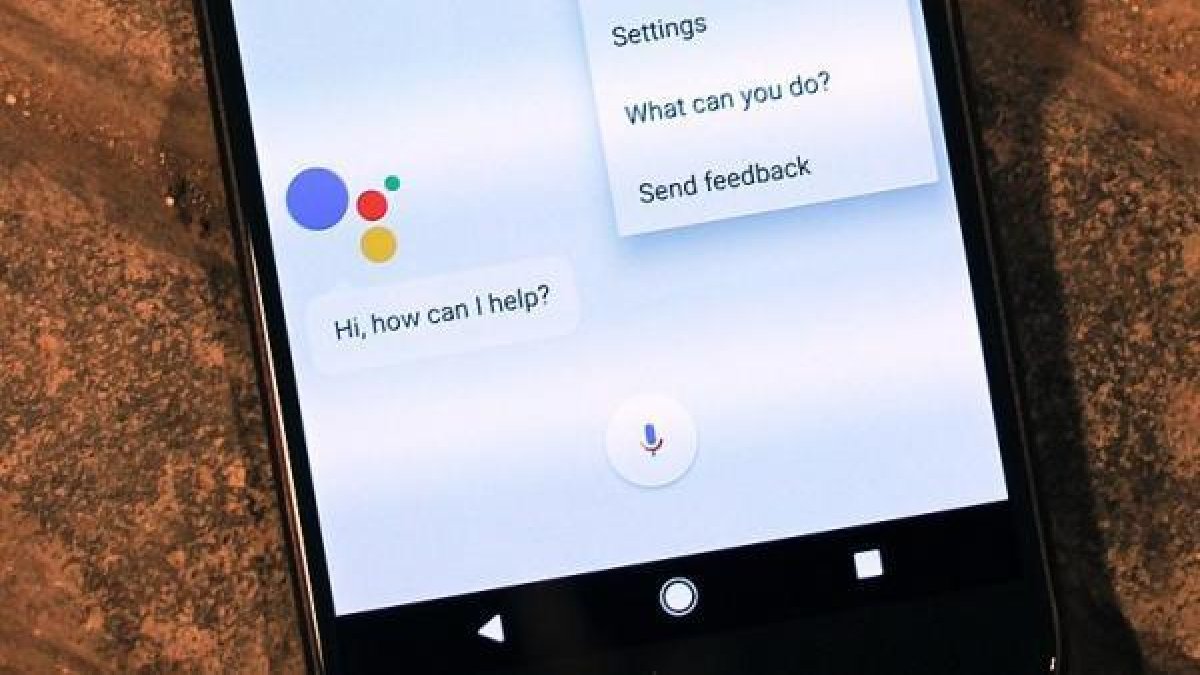 Google admite que escucha el 0,2% de las conversaciones con su asistente