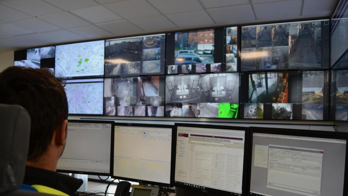 La Guàrdia Urbana de Reus reforça el sistema de vigilància i telecontrol de la ciutat