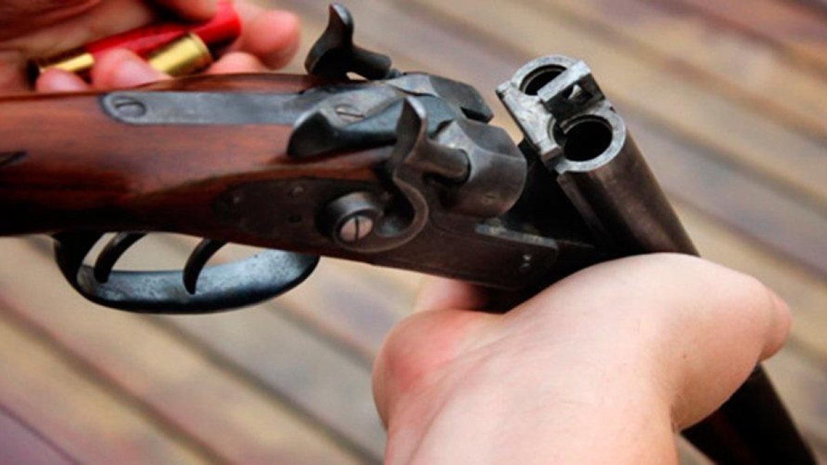 Una fiscal es asesinada durante un juicio con un arma presentada como prueba