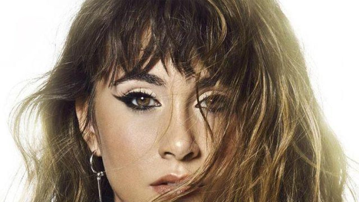Imagen promocional del disco 'Spoiler' de Aitana.