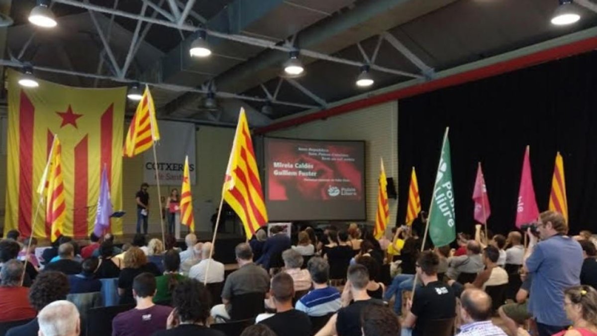 Poble Lliure vol presentar una candidatura «rupturista» a les estatals del 28-A al marge de la CUP