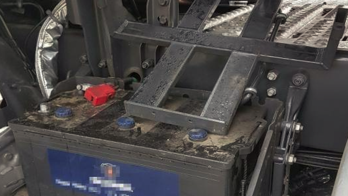 Dos detenidos por robar las baterías de un camión y venderlas en un centro de reciclaje de Tarragona