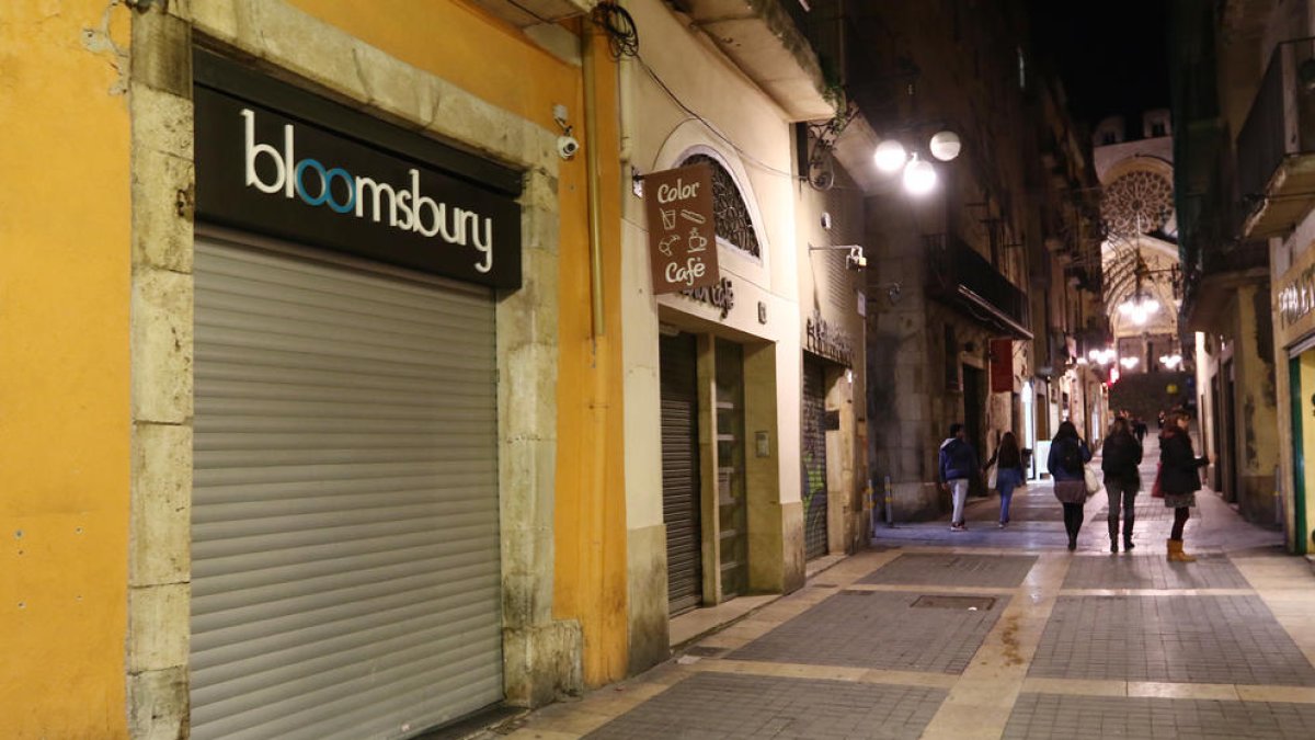 No podran obrir nous bars musicals ni discoteques al centre històric