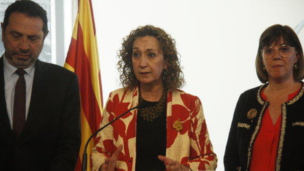 Imagen de la consellera de JustÍcia, Ester Capella, en el Col·legi d'Agents de la Propietat Immobiliària de Barcelona para tratar aspectos relacionados con la nueva regulación de los arrendamientos urbanos que prepara el Govern.