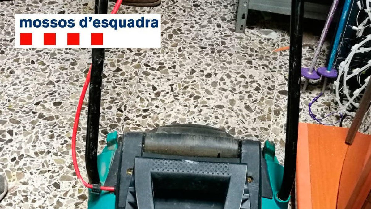 Detenen dos jardiners a Creixell per robar en quatre cases mentre treballaven