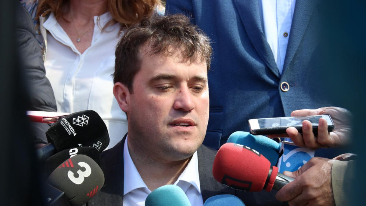 Bonvehí llama a subir la voz «contra la injusticia» y a reclamar «el derecho político social y como nación» en Madrid