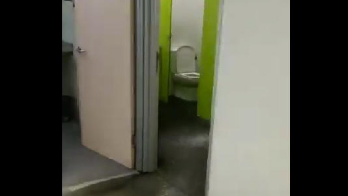 Un sindicato policial denuncia el estado de la comisaría de los Mossos en Campclar