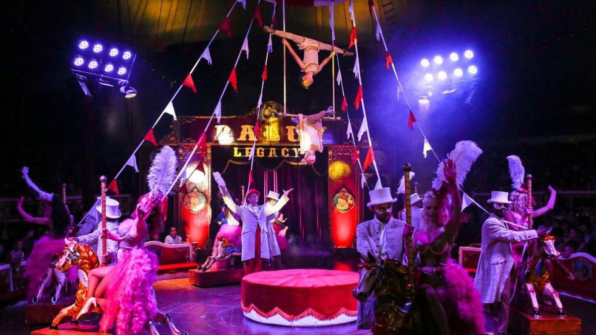 El Circo Raluy Legacy lleva las novedades del espectáculo #TheMagicFormula al Vendrell