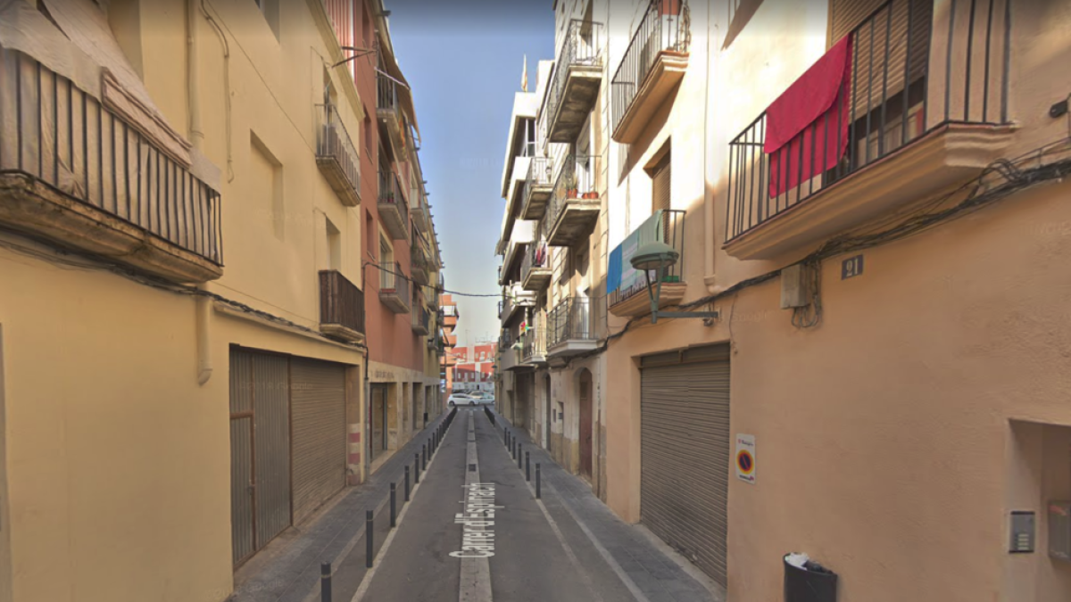 Dos detenidos por un robo con fuerza en una vivienda del Serrallo, calle Espinach