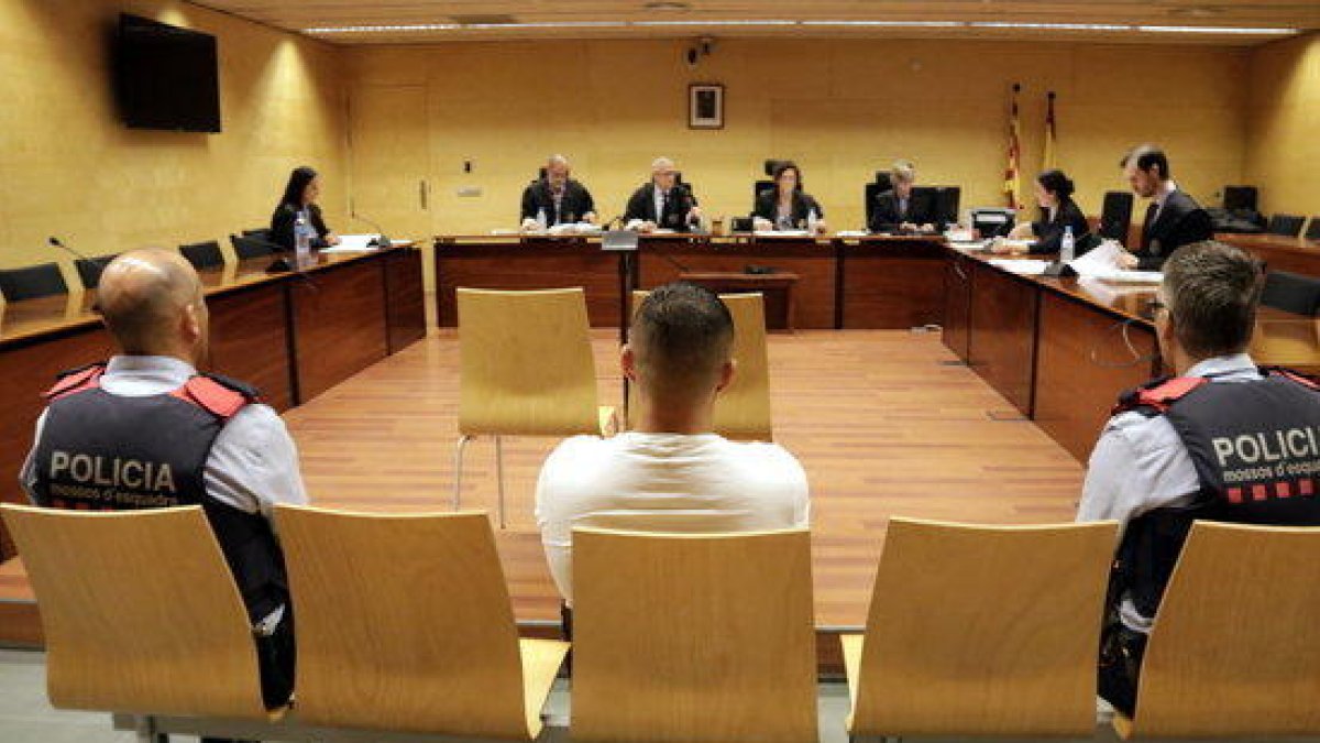 Más de 25 años de prisión para violar e intentar matar la expareja en el Gironès