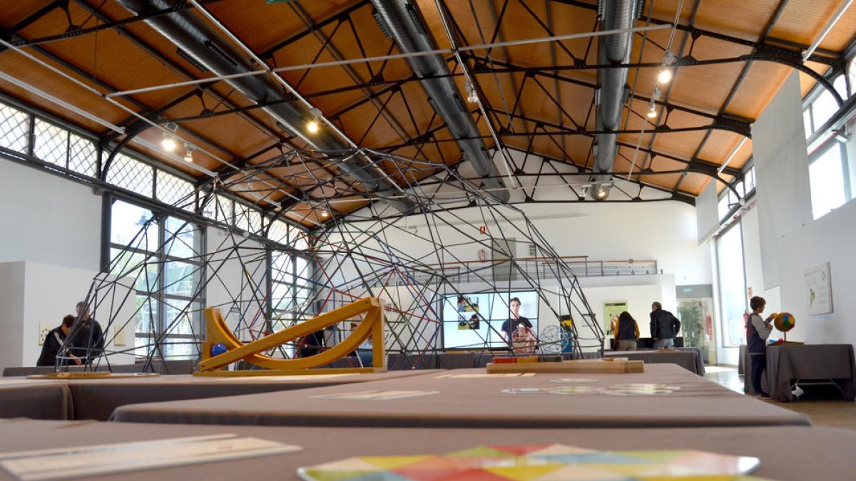 Prohibit no tocar, obligatori pensar