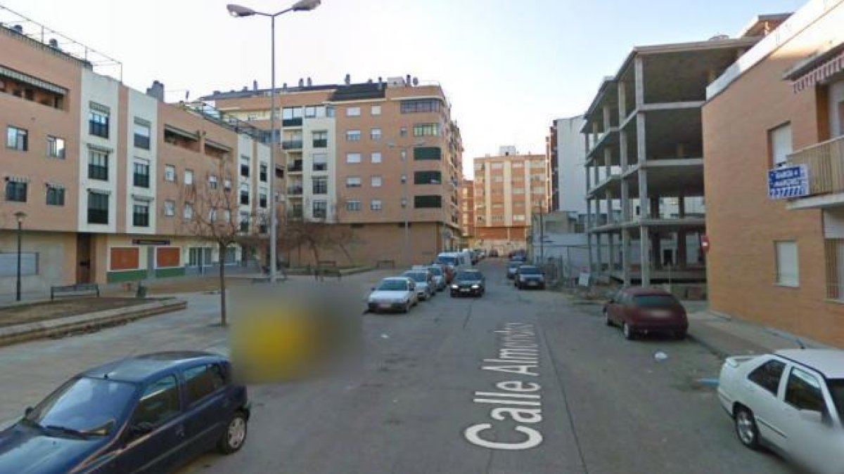 Dos jóvenes mueren después de quedar dormidos con una sartén en el fuego