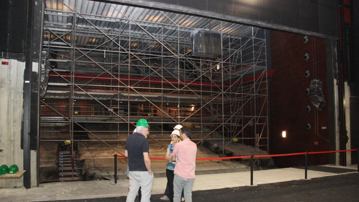 fals sostre, demanda, Teatre Tarragona, Tarragona, obres, remodelació