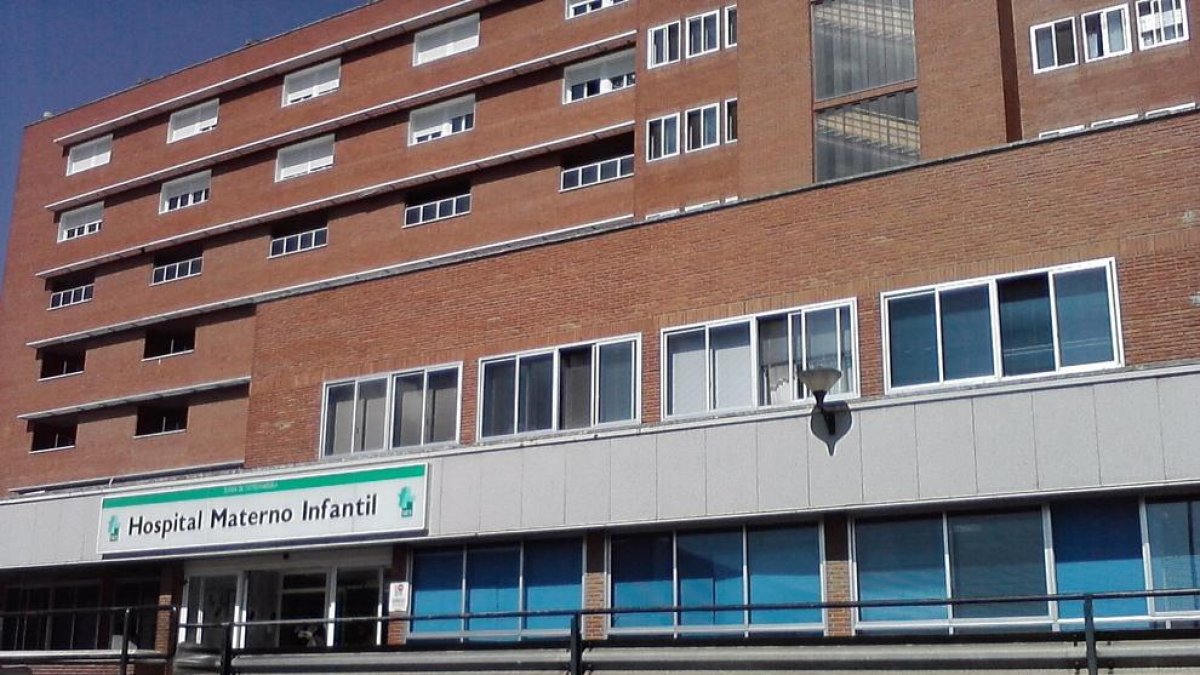 Una nena de 5 anys mor ennuegada per una fruita seca