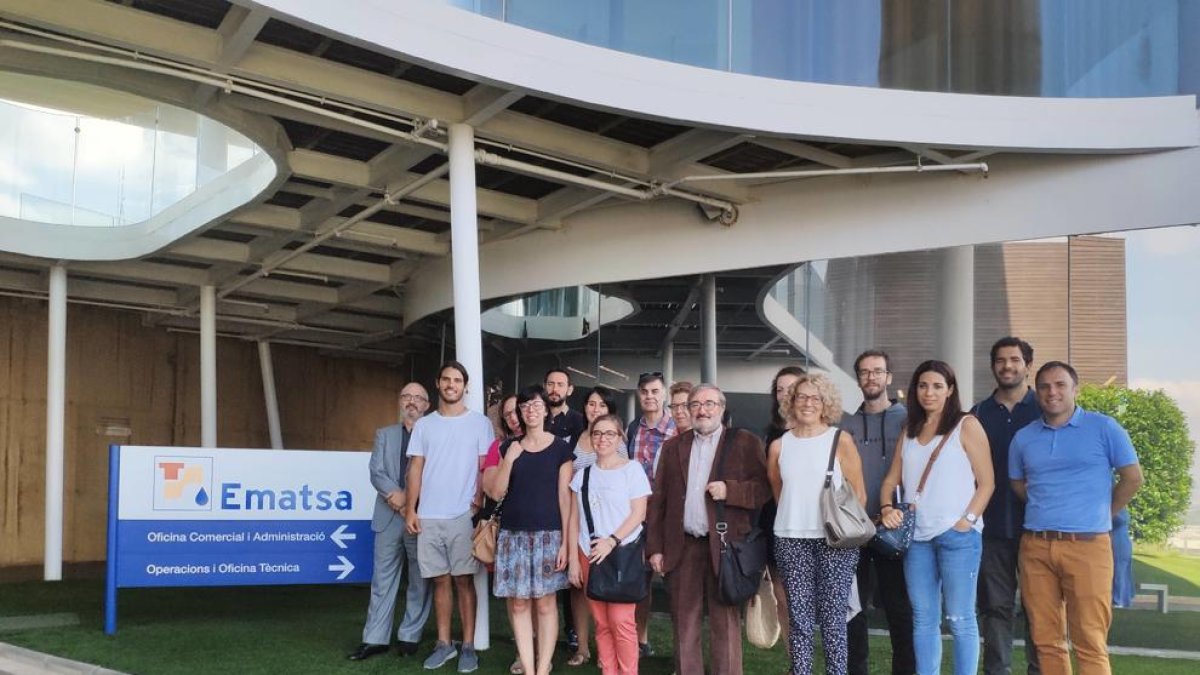 EscolAQUA fomenta el uso del agua del grifo en los centros educativos tarraconenses