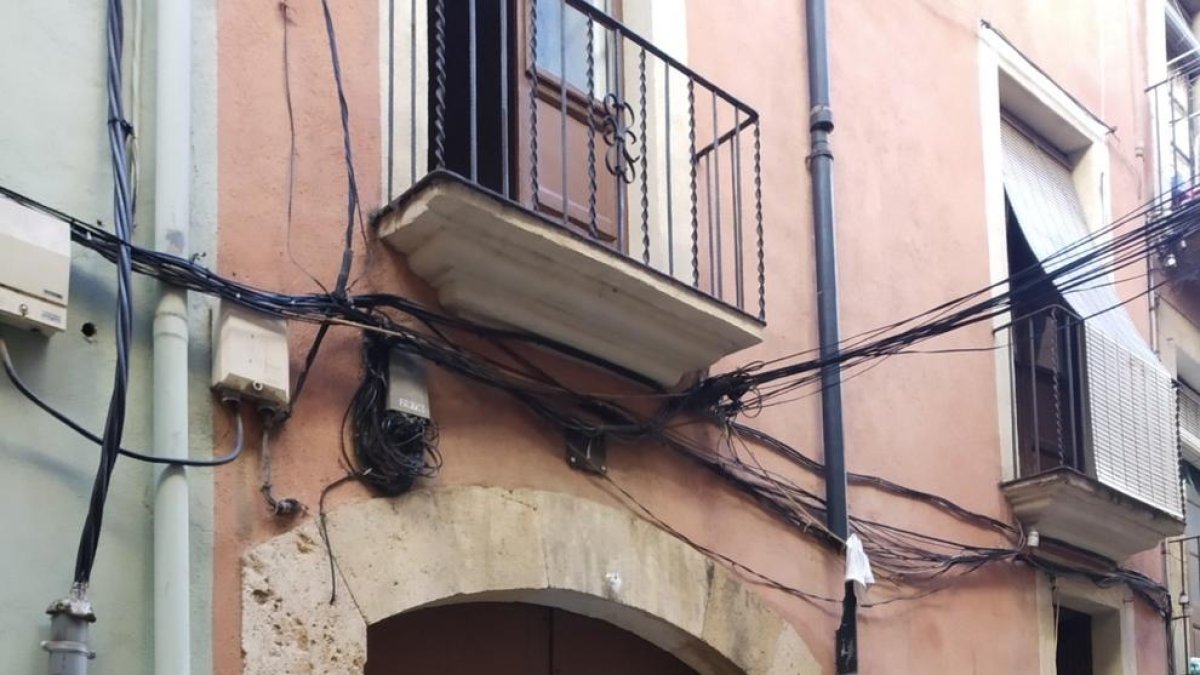Denuncien la presència d'ocupes i que se senten «impotents i insegurs»