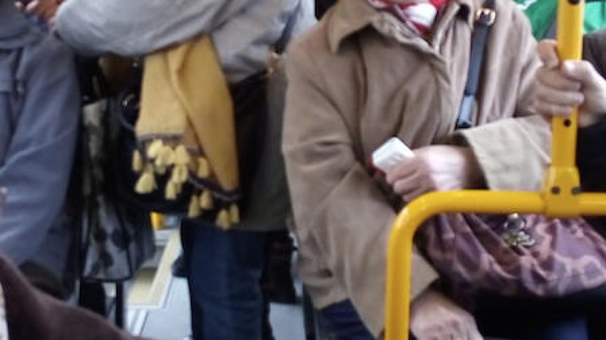 Quejas de Sol y Vista por|para el «colapso» de los vehículos que cubren la L30