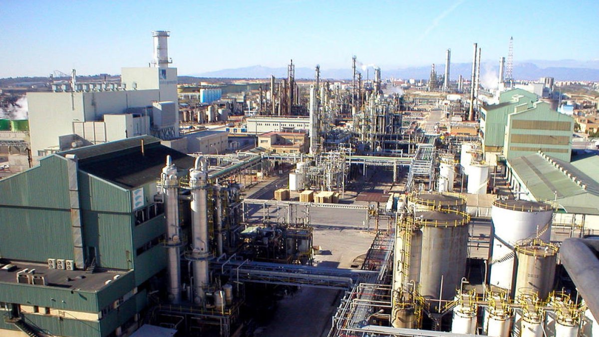 Ercros rep l'autorització per una nova ampliació de la planta de clor