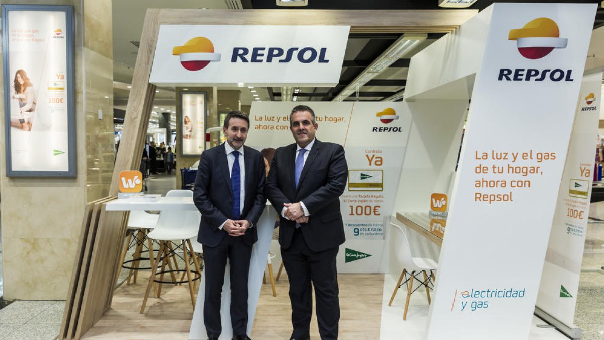 El Corte Inglés y Repsol establecen un acuerdo para la venta de electricidad y gas