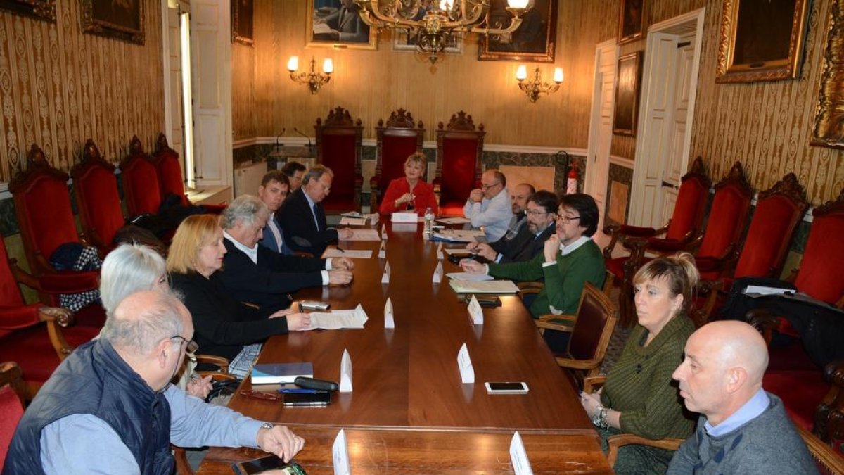 Tarragona vol revertir el tancament de locals comercials amb un pla