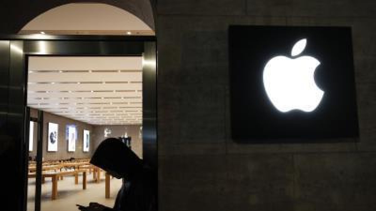 Un error a Facetime permet escoltar conversacions alienes