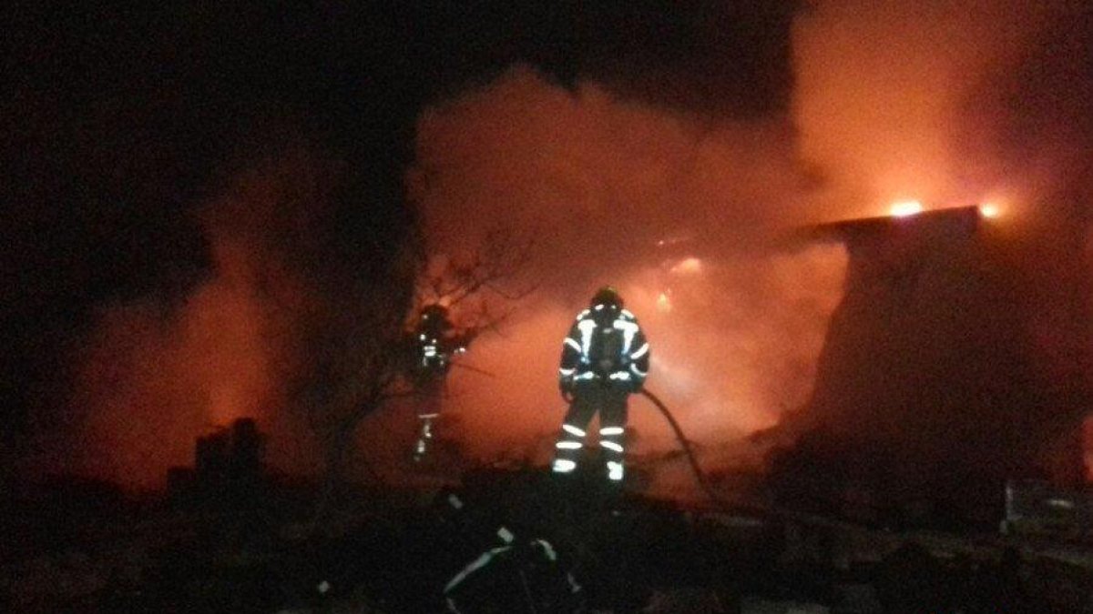 Incendio de un contenedor utilizado como almacén en la Ràpita
