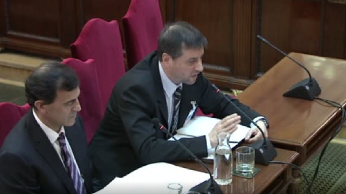 Dos peritos limitan a 33 los policías y guardias civiles que relacionan la lesión sufrida el 1-O con una agresión