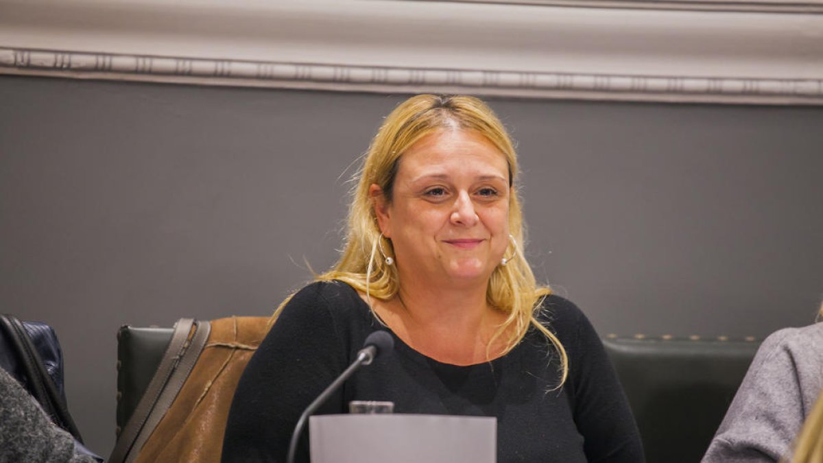 Reus crea una concejalía de Relaciones Cívicas, en manos de Montse Caelles
