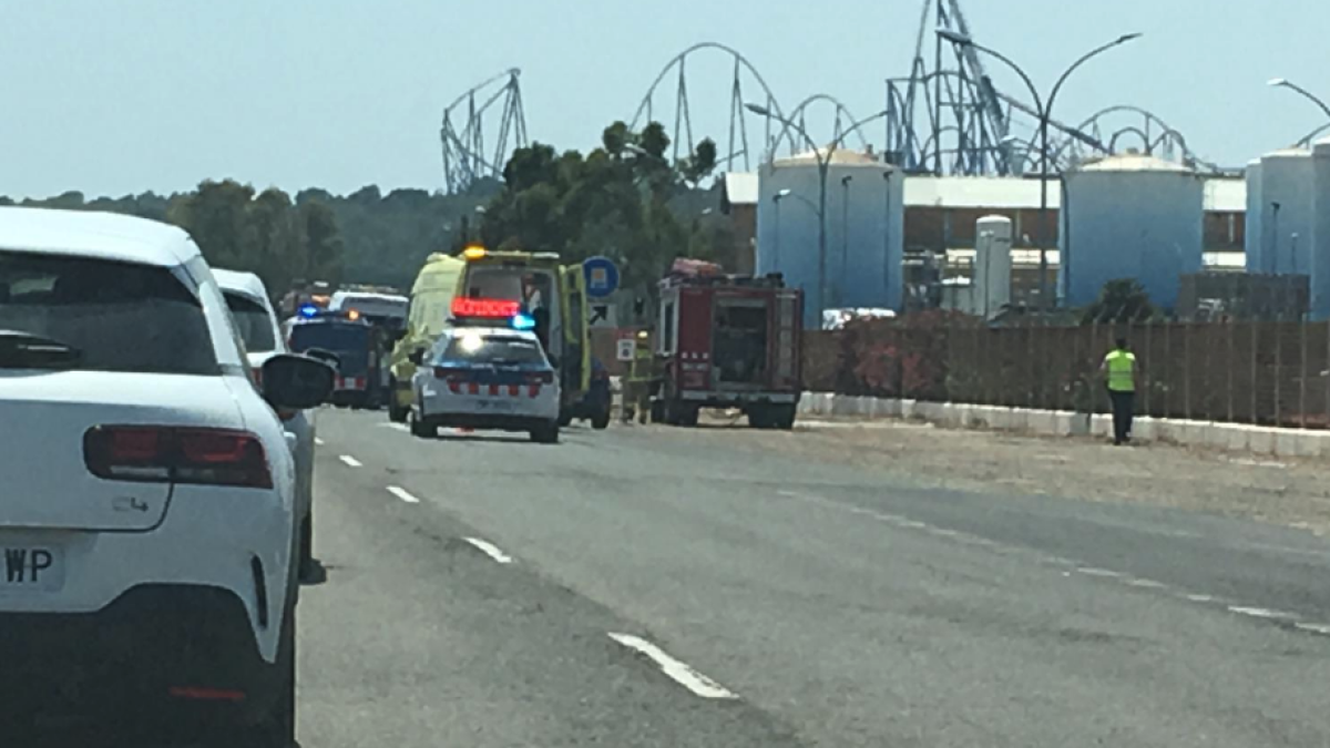 Un motorista herido muy grave en un choque con una ambulancia en Vila-seca