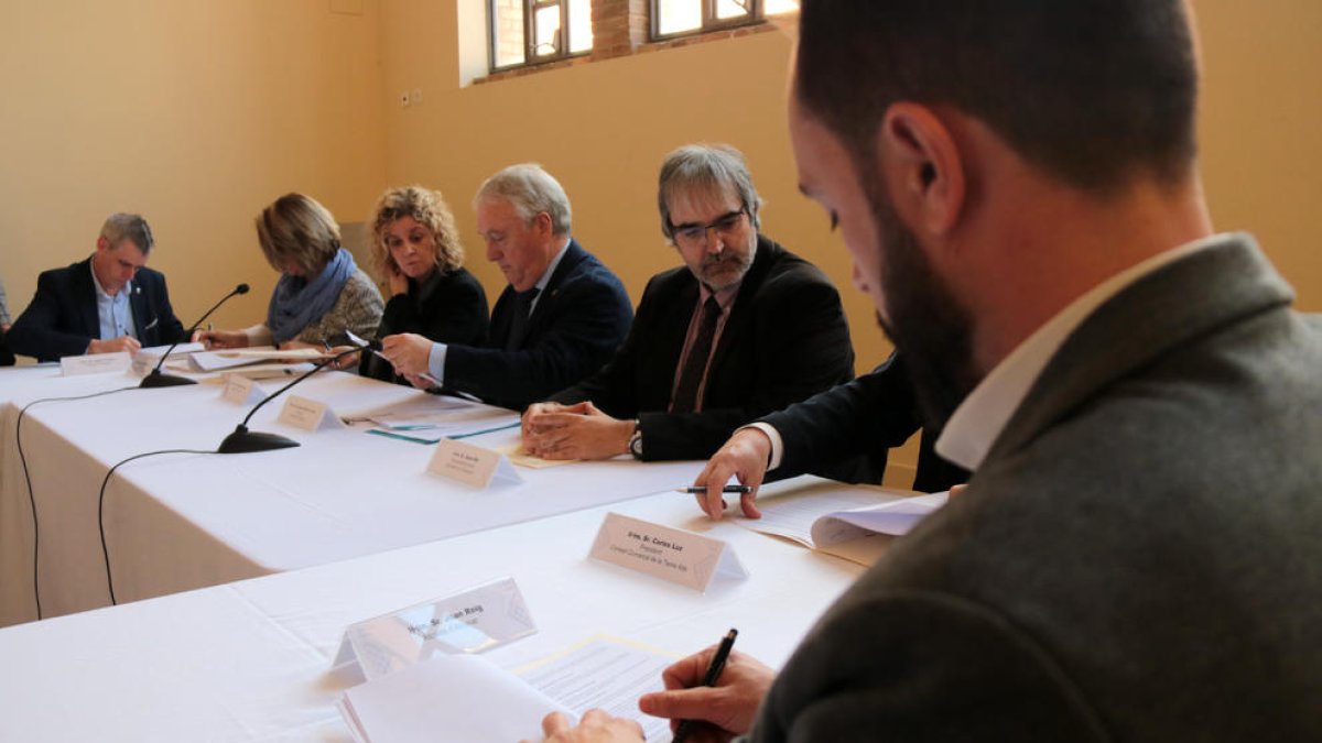 conveni, signatura, conjunta, Diputació de Tarragona, consell comarcal, Costa Daurada, empreses, marca, ajuntaments, Josep Poblet