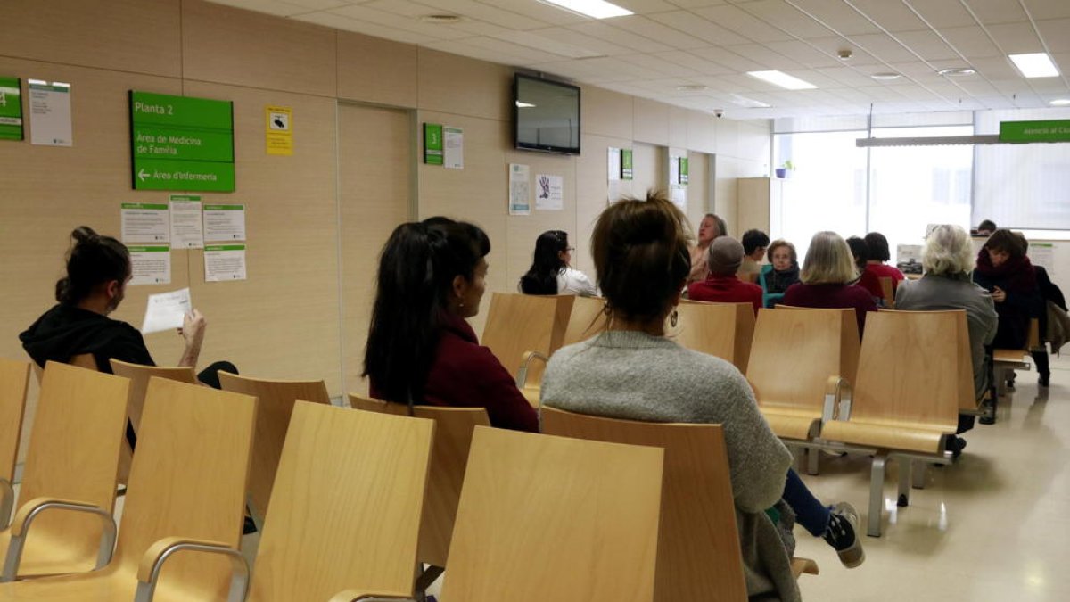 Els sanitaris de l'atenció primària concertada comencen a cobrar l'equiparació salarial