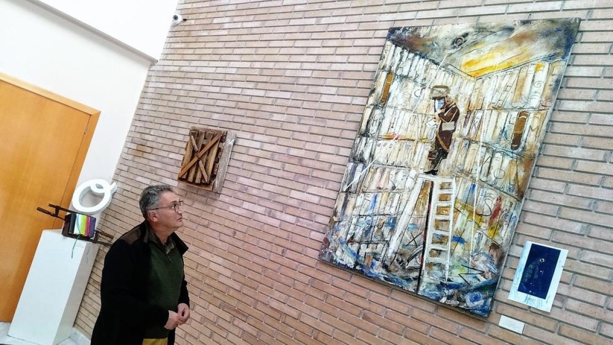 L'exposició Trenkadís', inspirada en el món de la lectura i els llibres, recala a la Biblioteca del Catllar