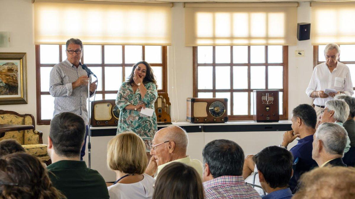 El Museo de la Radio de Roda de Berà acoge ya 550 aparatos antiguos