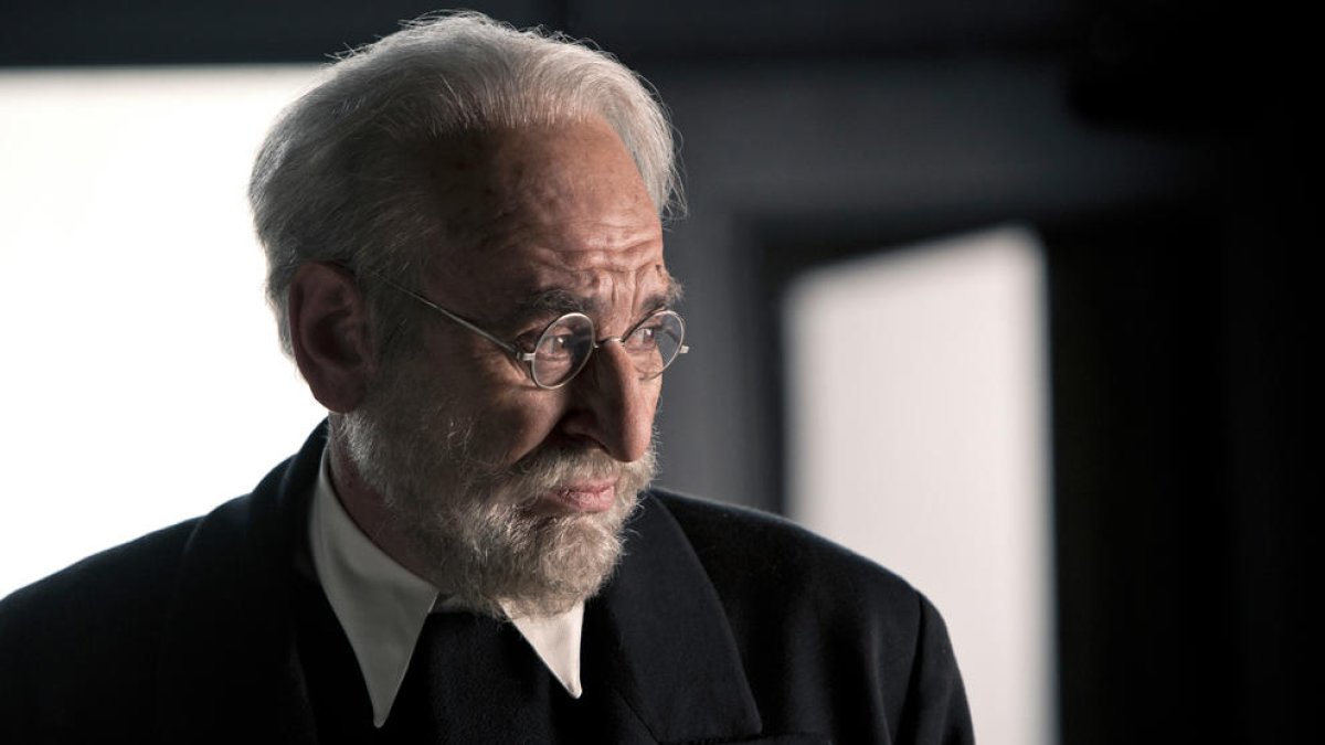 'Mientras dure la guerra' de Amenábar llega en los cines