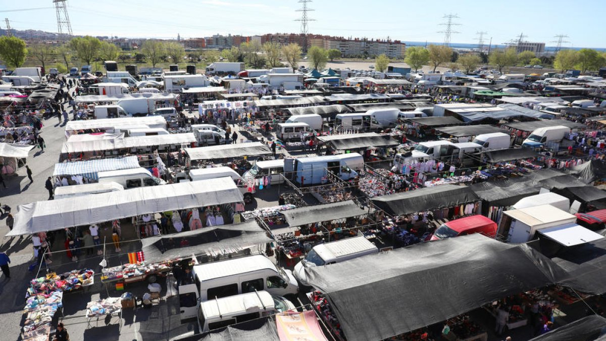 Heredia pide que se cumpla la regulación del mercadet o que cierre