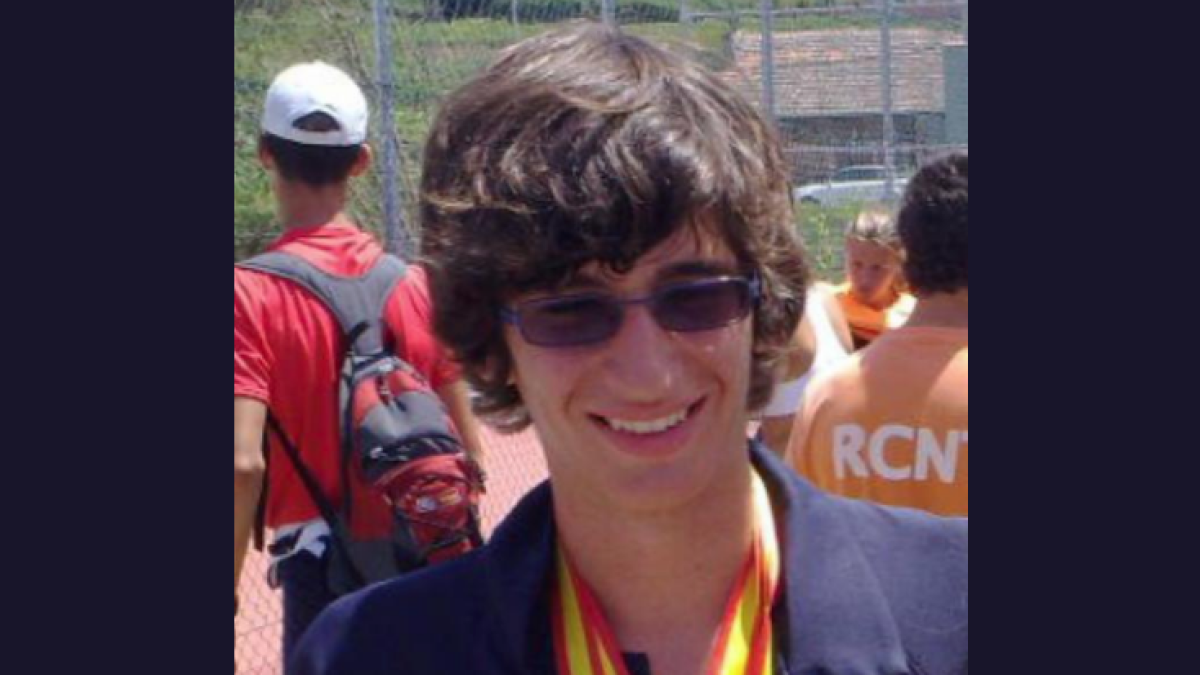 Consternación por|para la muerte de Arnau Segarra, remero de Náutica Tarragona